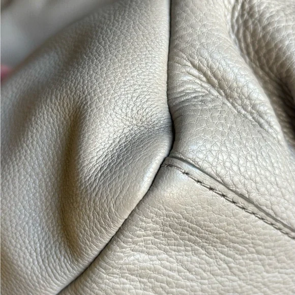 Authentic MARC BY MARC JACOBS cow leather convertible shoulder/satchel/Crosb - Picture 5 of 16